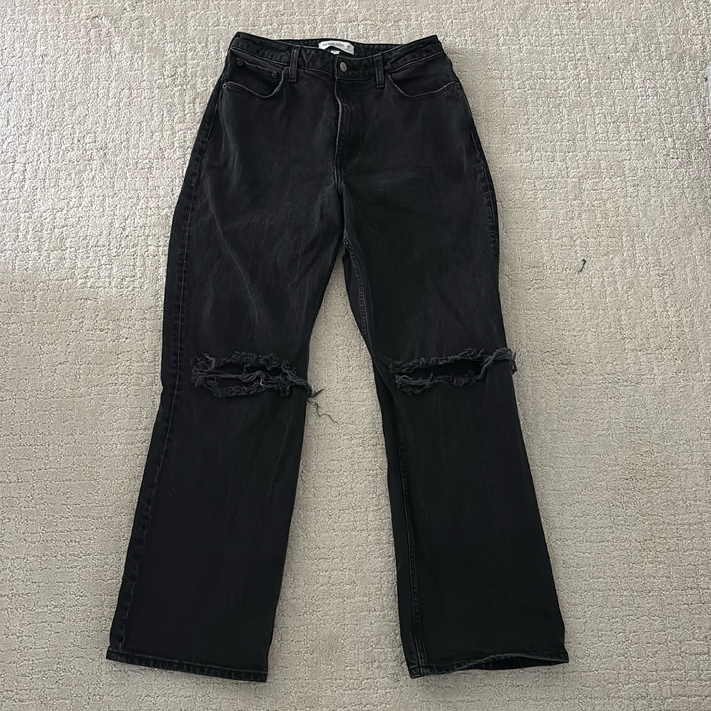 Abercrombie Curve Love Hugh Rise Relaxed Jeans 8/29